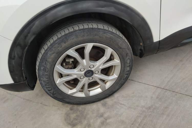 Used Haval H2s 2018 1.5T Dual-Clutch Fashion Edition Left Front Wheel Hub