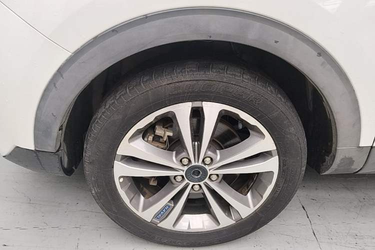 Used Haval H2s 2018 Blue Label 1.5T Dual-Clutch Luxury Model Left Front Wheel Hub