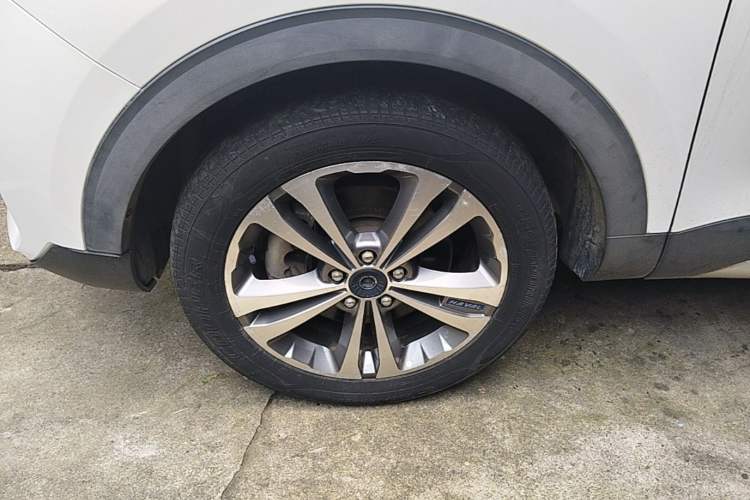 Used Haval H2s 2018 Blue Label 1.5T Dual-Clutch Luxury Model Left Front Wheel Hub