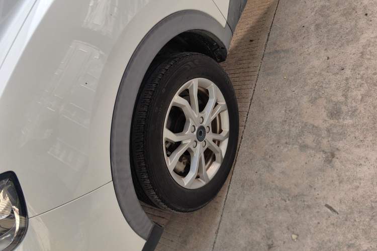 Used Haval H2s 2018 1.5T Dual-Clutch Fashion Edition Left Front Wheel Hub