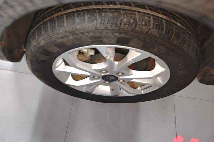 Used Haval H2s 2018 Red-Label 1.5T Dual-Clutch Elite Model Left Front Wheel Hub