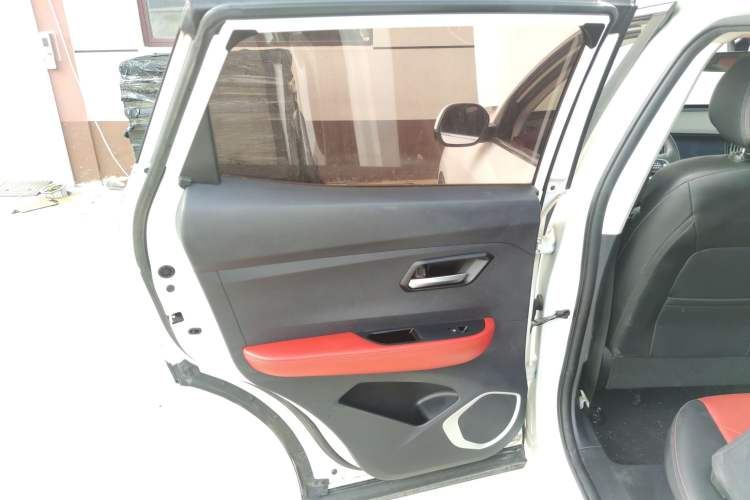 Used Haval H2s 2018 1.5T Dual-Clutch Fashion Edition Left Rear Door Interior