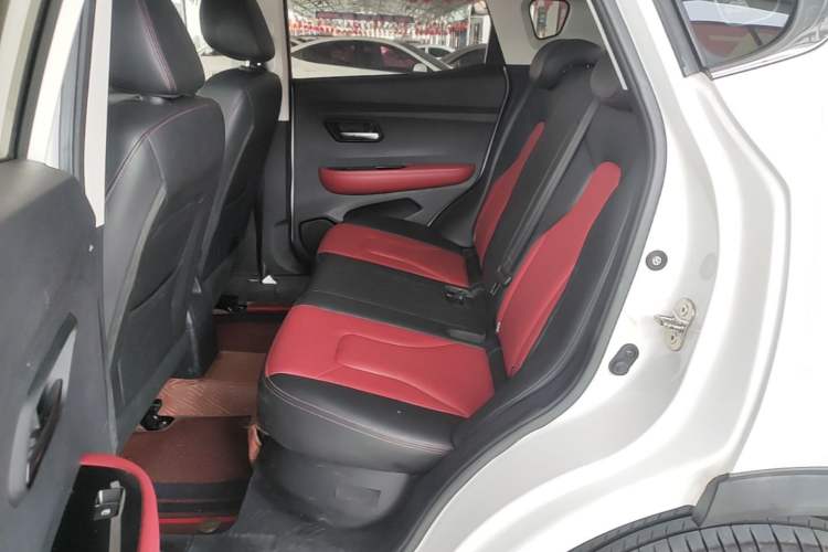 Used Haval H2s 2018 Red-Label 1.5T Dual-Clutch Luxury Model Left Rear Seat