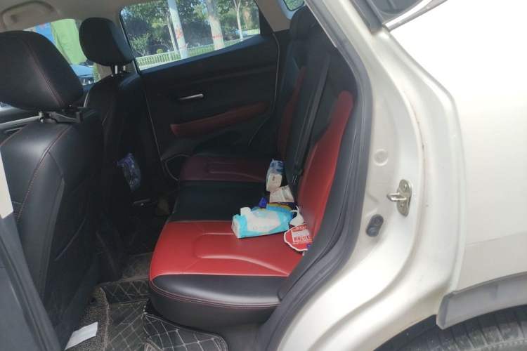 Used Haval H2s 2018 Blue Label 1.5T Dual-Clutch Comfort Model Left Rear Seat
