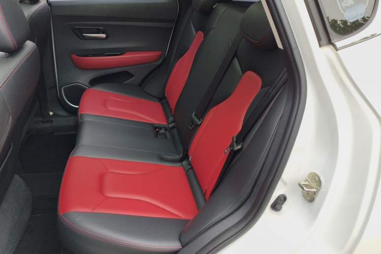 Used Haval H2s 2018 1.5T Dual-Clutch Fashion Edition Left Rear Seat