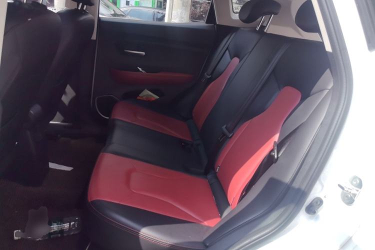 Used Haval H2s 2018 Red-Label 1.5T Dual-Clutch Fashion Edition Left Rear Seat