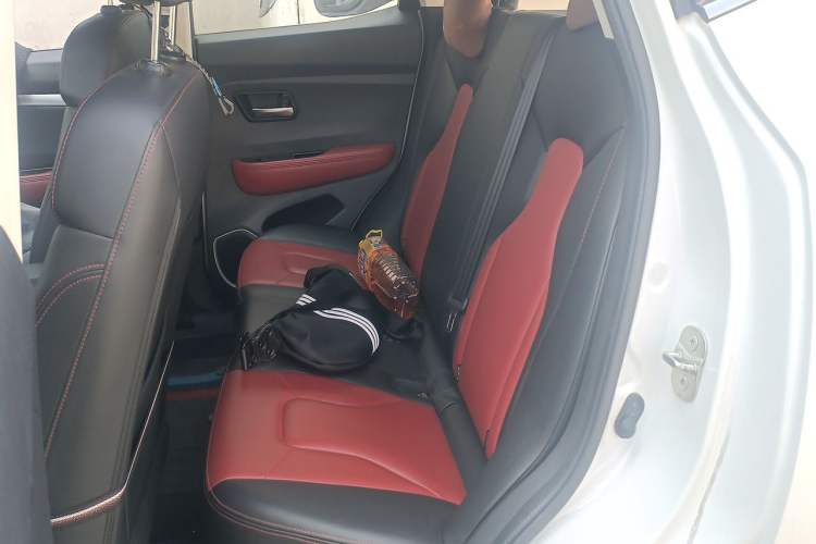 Used Haval H2s 2018 Red-Label 1.5T Manual Comfort Model Left Rear Seat