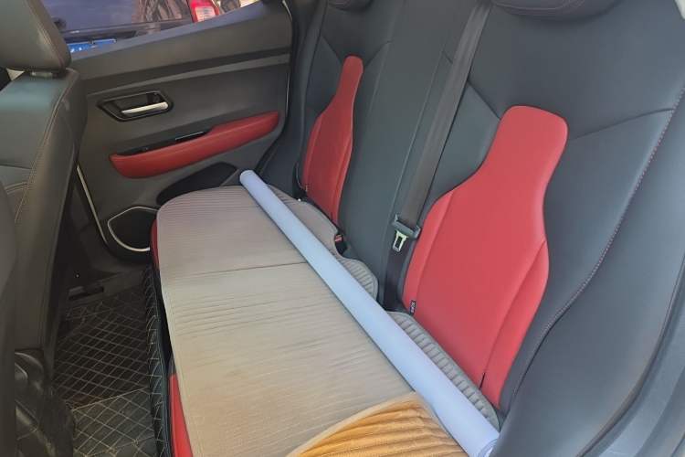 Used Haval H2s 2018 Blue Label 1.5T Dual-Clutch ZhiShang Model Left Rear Seat