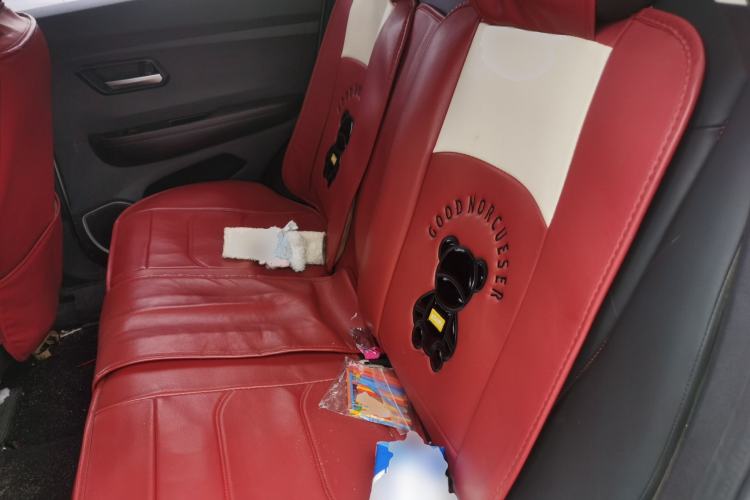 Used Haval H2s 2018 Red-Label 1.5T Manual Fashion Edition Left Rear Seat