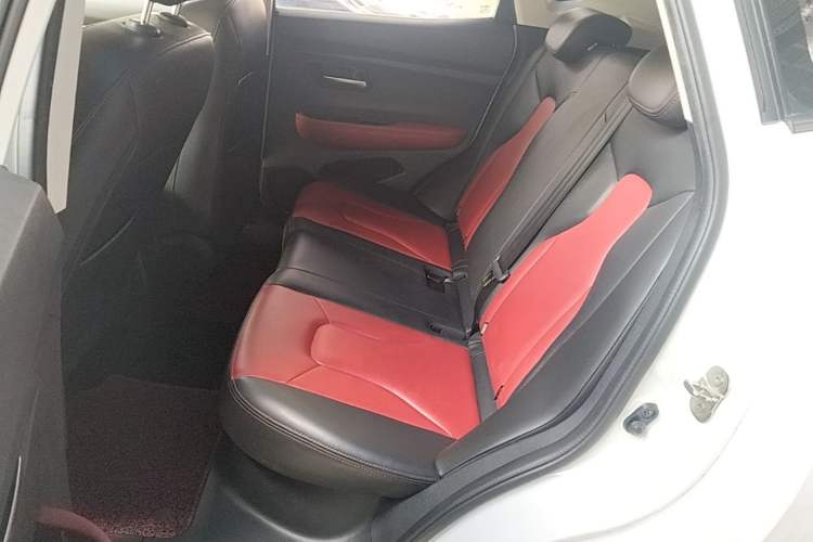 Used Haval H2s 2018 Blue Label 1.5T Dual-Clutch Luxury Model Left Rear Seat