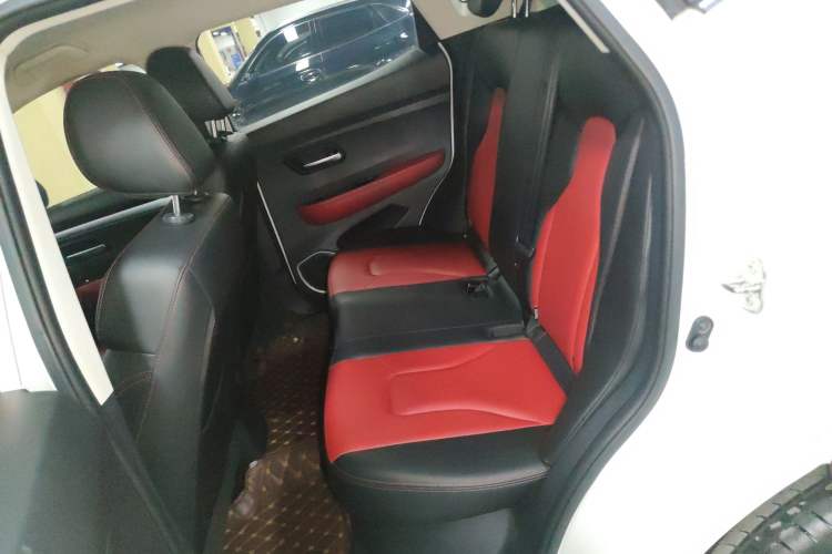 Used Haval H2s 2018 Red-Label 1.5T Manual Fashion Edition Left Rear Seat