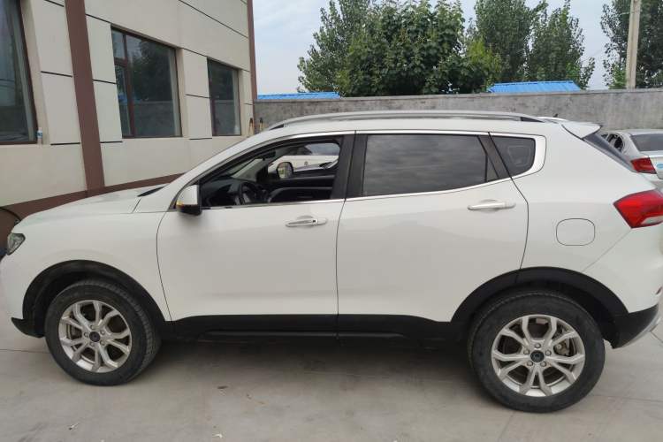 Used Haval H2s 2018 1.5T Dual-Clutch Fashion Edition Left Side