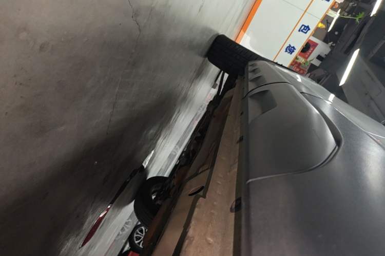 Used Haval H2s 2018 Red-Label 1.5T Manual Elite Model Left Side Sill