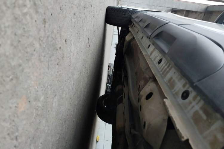 Used Haval H2s 2018 Blue Label 1.5T Dual-Clutch Fashion Edition Left Side Sill