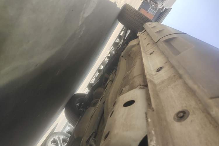 Used Haval H2s 2018 Blue Label 1.5T Dual-Clutch ZhiShang Model Left Side Sill