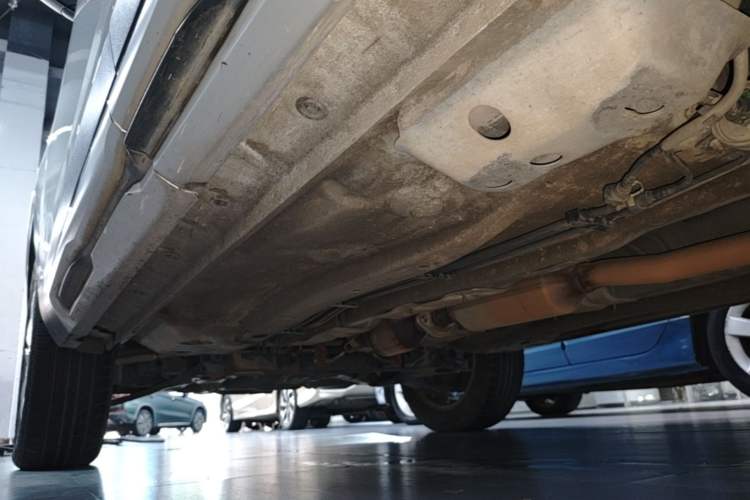 Used Haval H2s 2018 Red-Label 1.5T Dual-Clutch Elite Model Left Side Sill