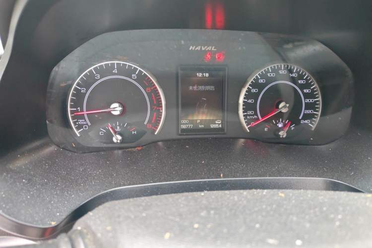 Used Haval H2s 2018 Red-Label 1.5T Dual-Clutch ZhiShang Model Odometer Close Up