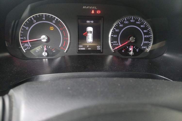 Used Haval H2s 2018 Red-Label 1.5T Dual-Clutch ZhiShang Model Odometer Close Up