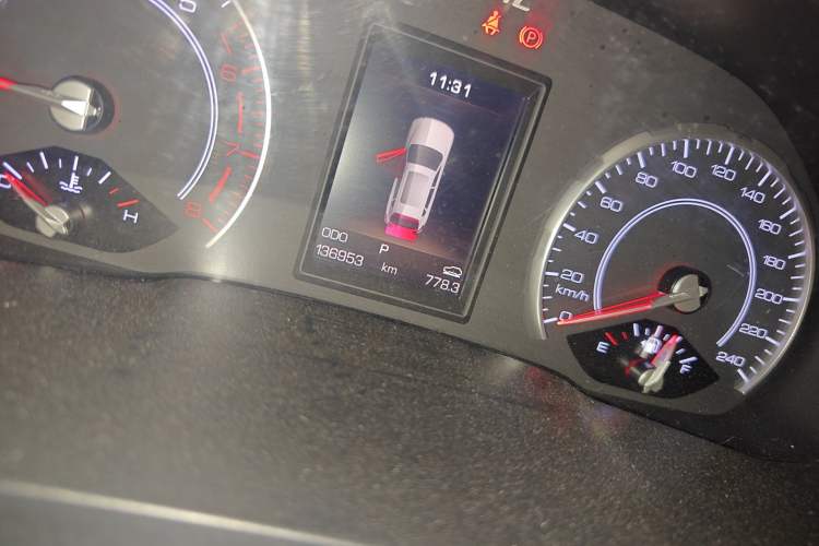Used Haval H2s 2018 Blue Label 1.5T Dual-Clutch Comfort Model Odometer Close Up