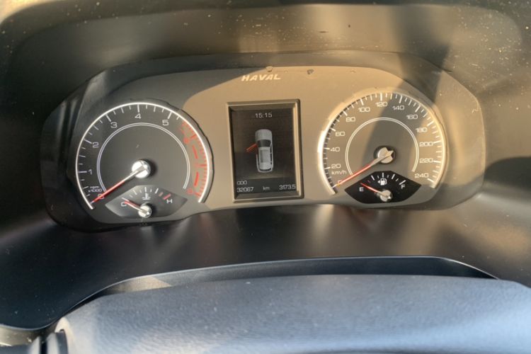 Used Haval H2s 2018 Red-Label 1.5T Dual-Clutch ZhiShang Model Odometer Close Up