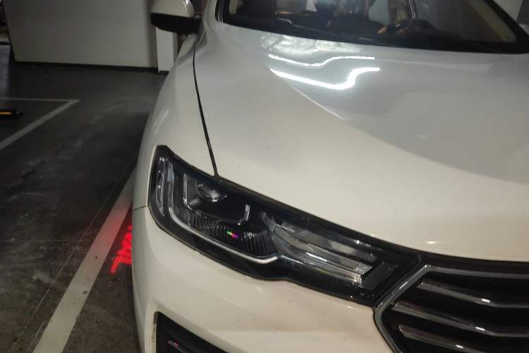 Used Haval H2s 2018 Blue Label 1.5T Dual-Clutch Luxury Model Right Front Headlight