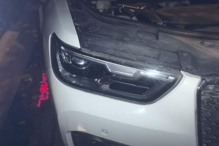 Used Haval H2s 2018 Red-Label 1.5T Dual-Clutch Luxury Model Right Front Headlight