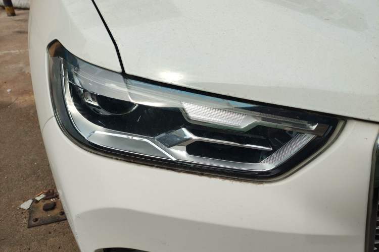 Used Haval H2s 2018 Red-Label 1.5T Manual Fashion Edition Right Front Headlight