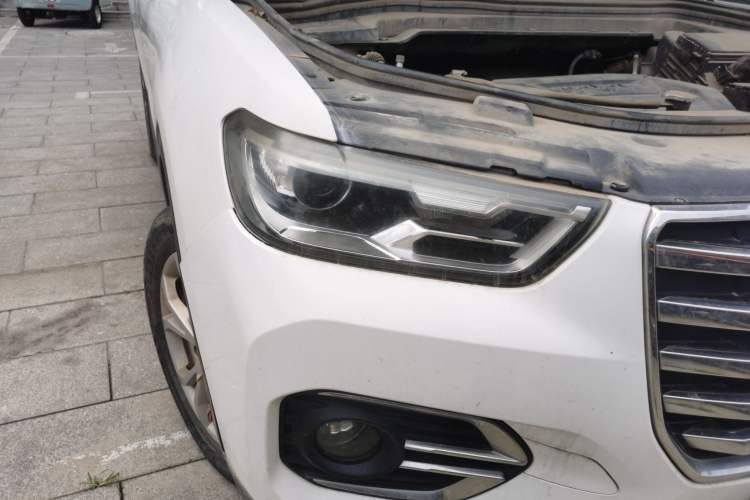 Used Haval H2s 2018 Red-Label 1.5T Manual Fashion Edition Right Front Headlight