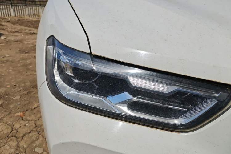 Used Haval H2s 2018 Red-Label 1.5T Manual Comfort Model Right Front Headlight