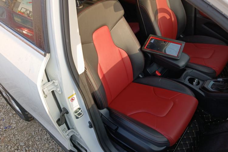 Used Haval H2s 2018 Red-Label 1.5T Dual-Clutch ZhiShang Model Right Front Seat