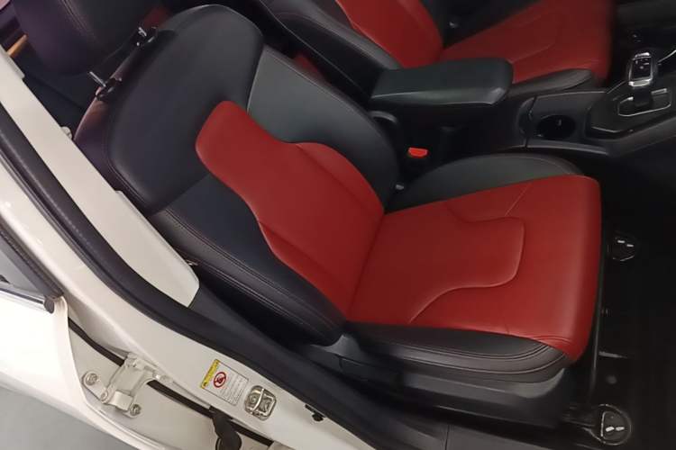 Used Haval H2s 2018 Red-Label 1.5T Dual-Clutch Elite Model Right Front Seat