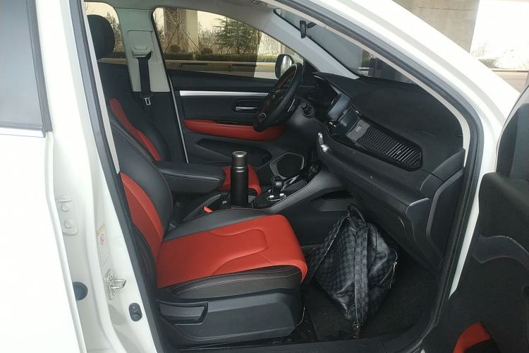Used Haval H2s 2018 Red-Label 1.5T Dual-Clutch Elite Model Right Front Seat
