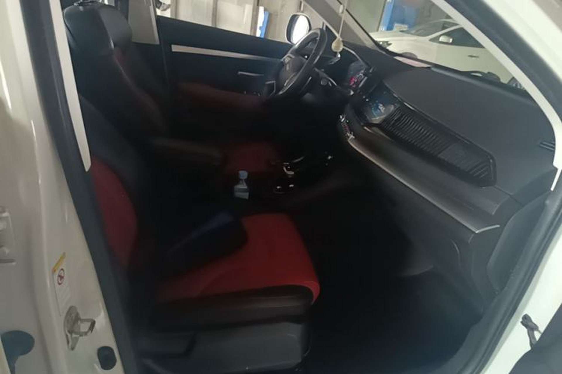 Used Haval H2s 2018 Red-Label 1.5T Dual-Clutch Elite Model Right Front Seat