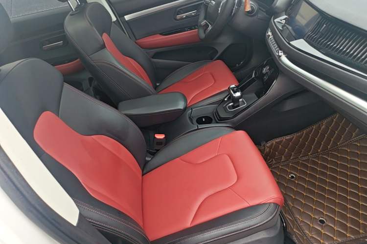 Used Haval H2s 2018 Blue Label 1.5T Dual-Clutch Luxury Model Right Front Seat