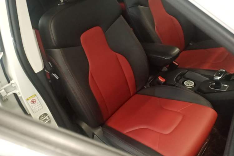 Used Haval H2s 2018 Red-Label 1.5T Dual-Clutch Luxury Model Right Front Seat
