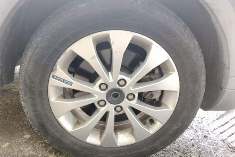 Used Haval H2s 2018 Blue Label 1.5T Dual-Clutch ZhiShang Model Right Front Wheel Hub