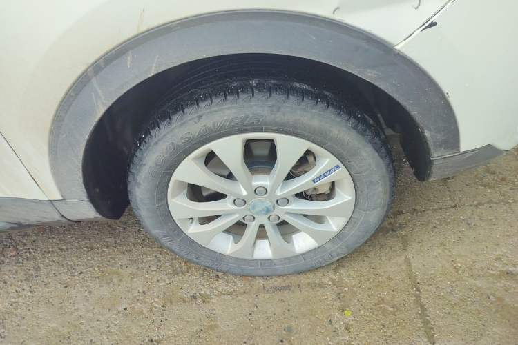 Used Haval H2s 2018 1.5T Manual Fashion Model Right Front Wheel Hub