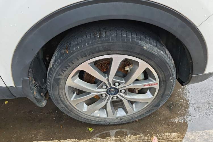 Used Haval H2s 2018 Red-Label 1.5T Dual-Clutch ZhiShang Model Right Front Wheel Hub