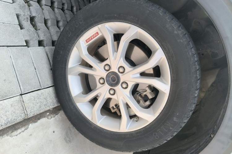 Used Haval H2s 2018 Red-Label 1.5T Dual-Clutch Elite Model Right Front Wheel Hub