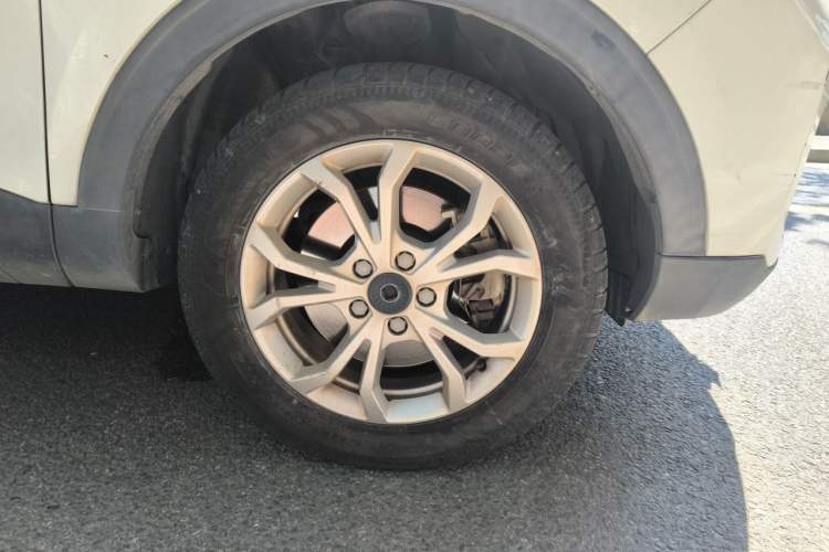 Used Haval H2s 2018 Blue Label 1.5T Dual-Clutch Fashion Edition Right Front Wheel Hub