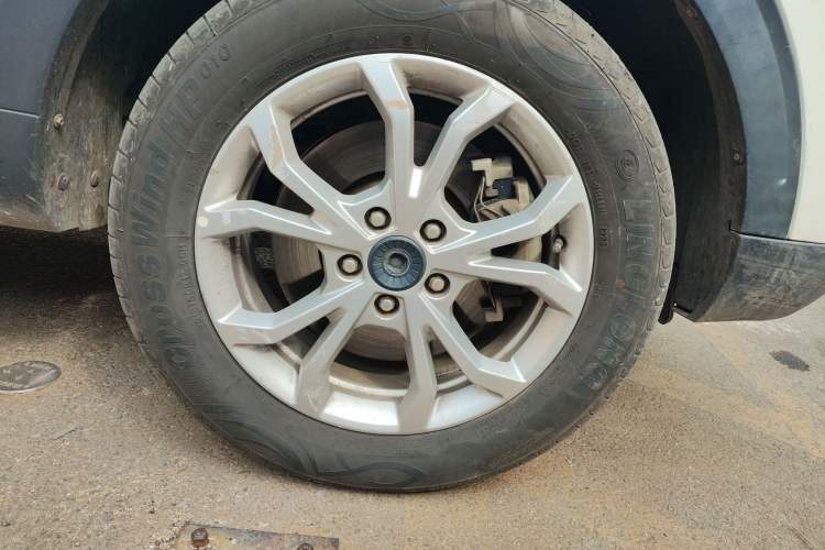 Used Haval H2s 2018 Red-Label 1.5T Manual Fashion Edition Right Front Wheel Hub