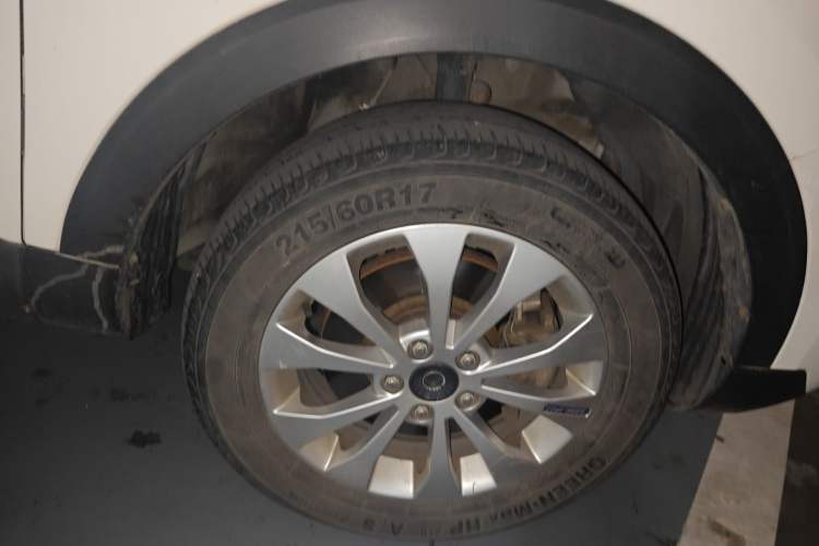 Used Haval H2s 2018 Blue Label 1.5T Dual-Clutch Comfort Model Right Front Wheel Hub