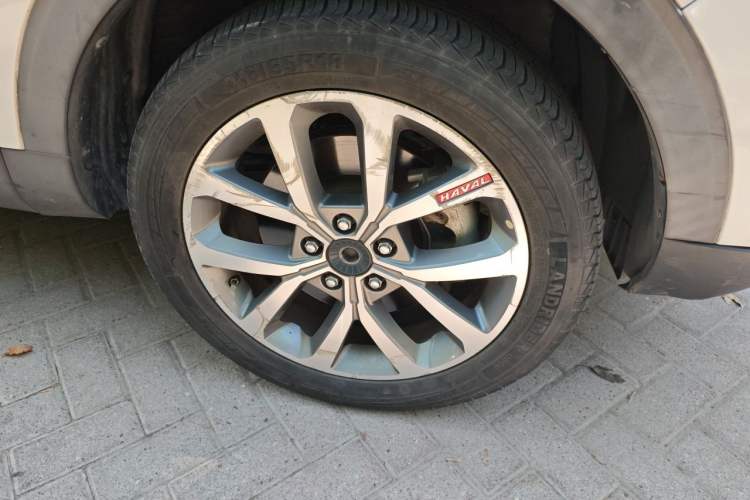 Used Haval H2s 2018 Red-Label 1.5T Dual-Clutch Luxury Model Right Front Wheel Hub