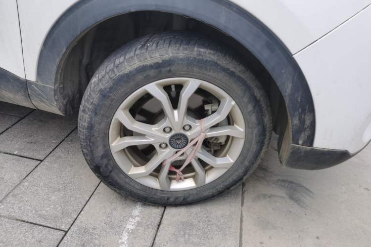 Used Haval H2s 2018 Red-Label 1.5T Manual Fashion Edition Right Front Wheel Hub
