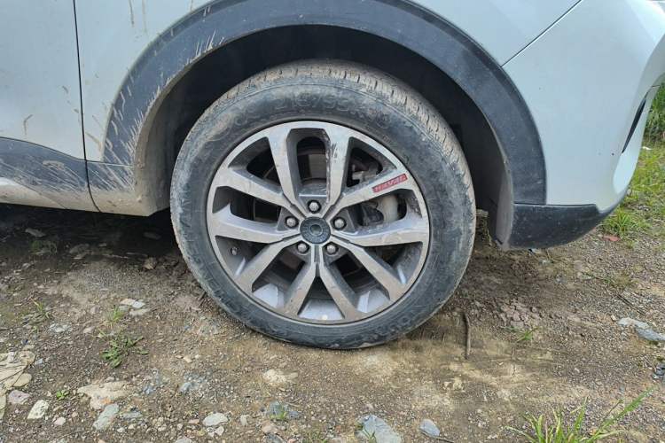 Used Haval H2s 2018 Red-Label 1.5T Dual-Clutch Luxury Model Right Front Wheel Hub
