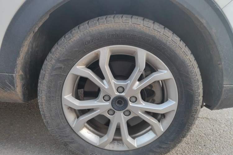 Used Haval H2s 2018 1.5T Dual-Clutch Fashion Edition Right Front Wheel Hub