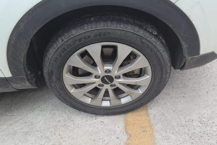 Used Haval H2s 2018 Blue Label 1.5T Dual-Clutch ZhiShang Model Right Front Wheel Hub