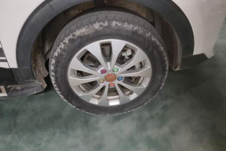 Used Haval H2s 2018 Blue Label 1.5T Dual-Clutch Fashion Edition Right Front Wheel Hub
