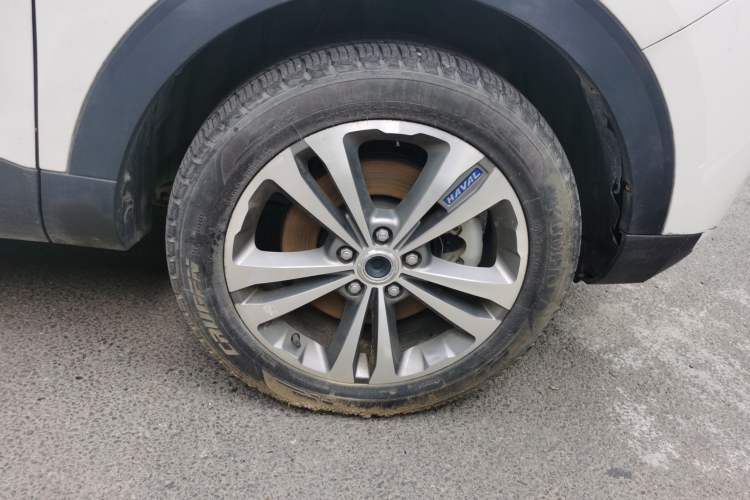 Used Haval H2s 2018 Blue Label 1.5T Dual-Clutch Luxury Model Right Front Wheel Hub