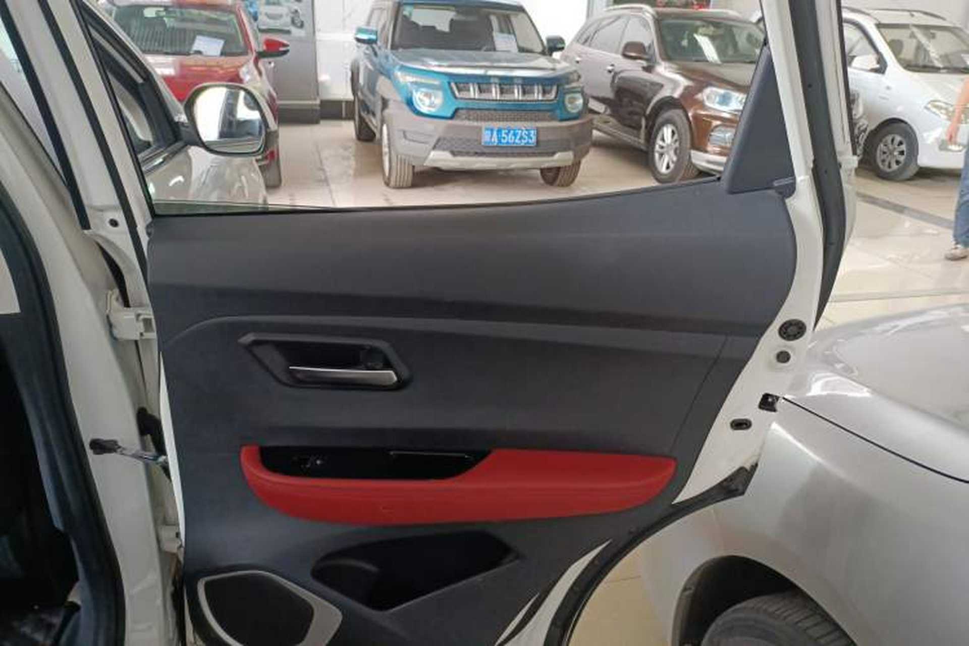 Used Haval H2s 2018 Red-Label 1.5T Dual-Clutch Elite Model Right Rear Door Interior